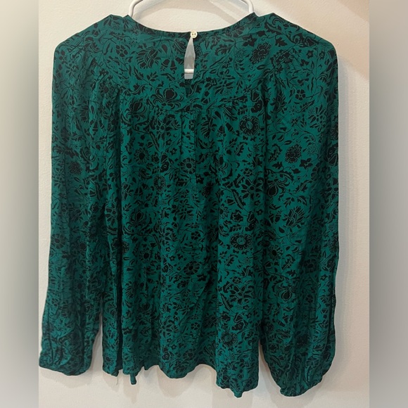 Knox Rose green and back shirt!!!😍😍 - Picture 3 of 3